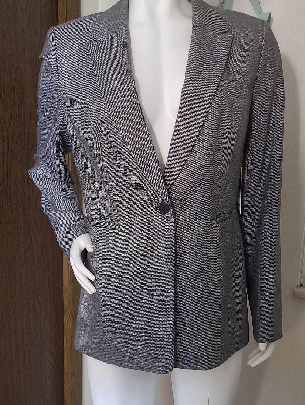 Classy Tailored Grey Single-Button Women's Blazer Size 12